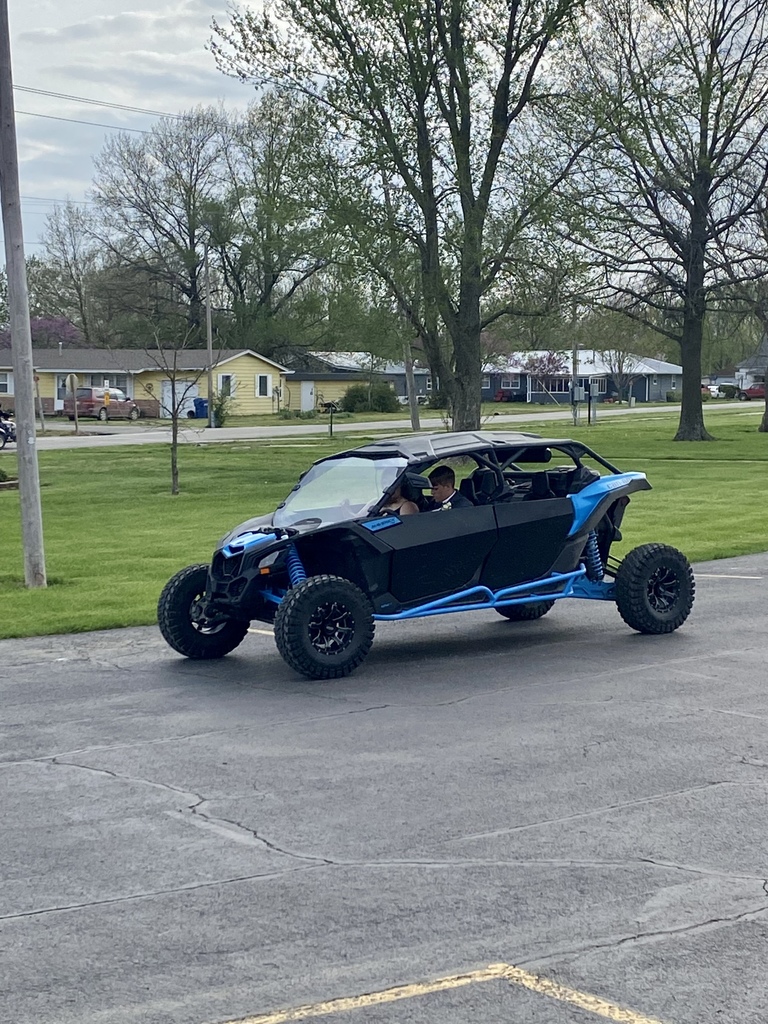 Students driving into prom in a Pro-Cam AT 