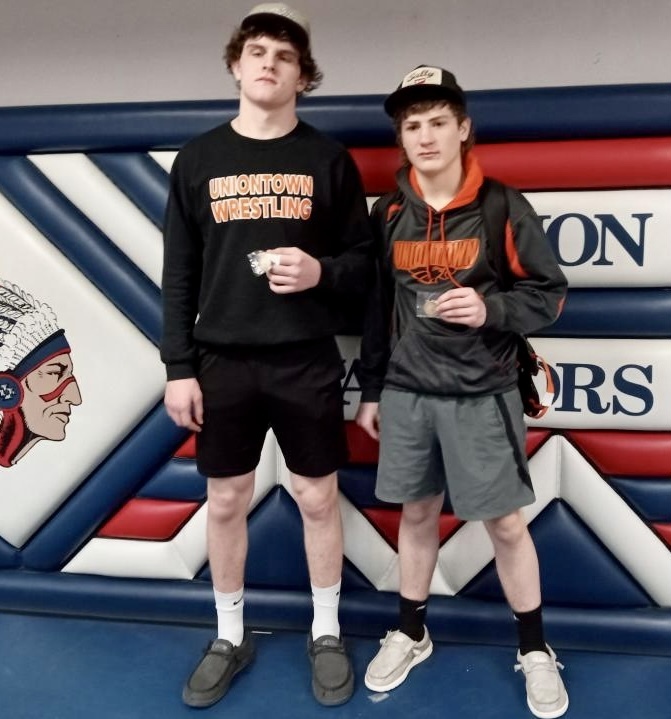 Colby Hueston and Trent Eck both qualified for the 3-2-1A State Wrestling Tournament in Hays, Kansas